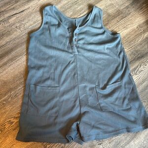 SHEIN Textured Gray Fabric